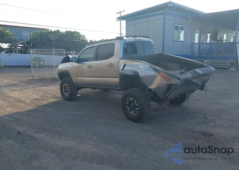 2017 Toyota Tacoma Trd Sport z USA, uszkodzony, nr VIN 3TMCZ5AN4HM058440